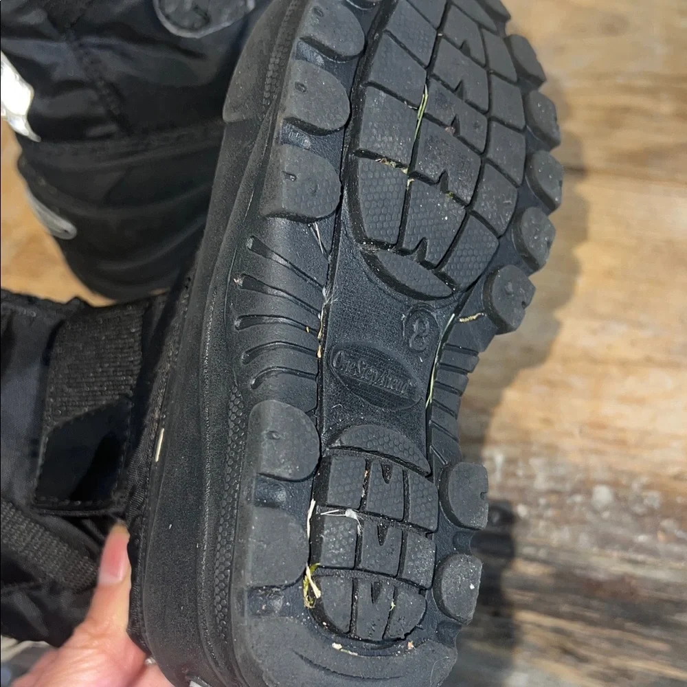 Size 8 One Step Ahead Black Winter Boots with Velcro Strap. Snow, ice.
